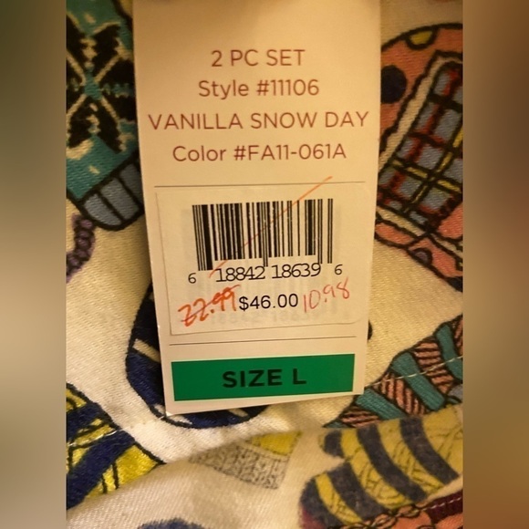 3 for $15 💜 Dearfoams Vanilla Snow Day Pajama Top - Picture 3 of 9